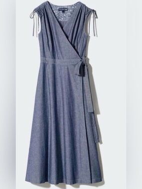 Ines de la Fressange x Uniqlo Sleeveless Chambray Wrap Dress in Denim Blue